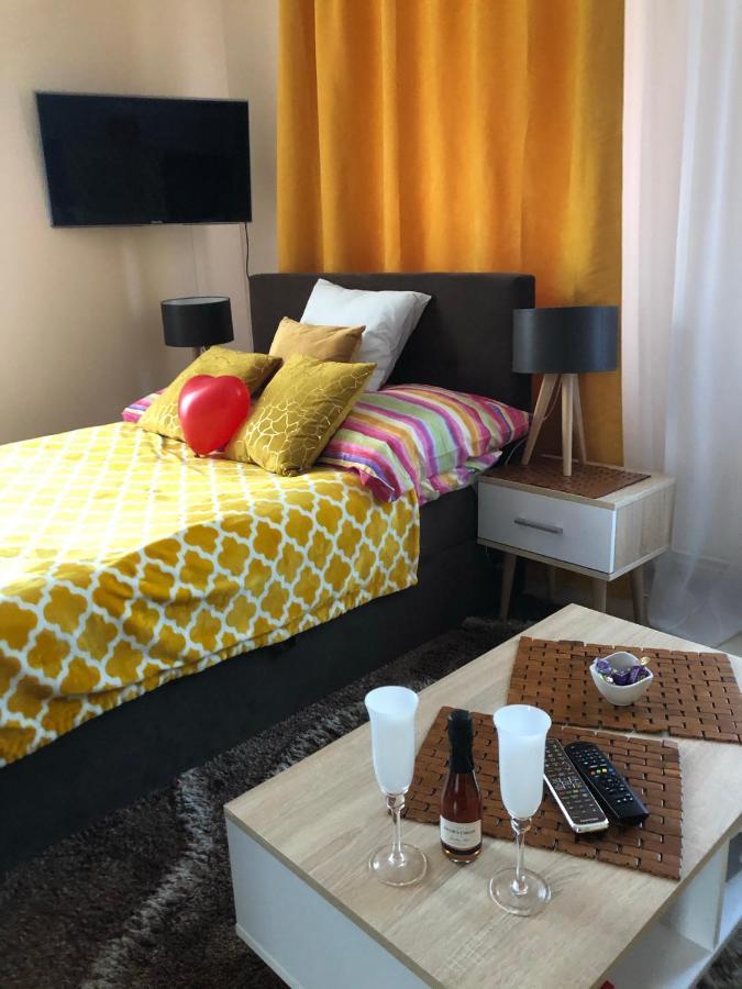 Bibi Apartament Appartamento Jelenia Góra Esterno foto